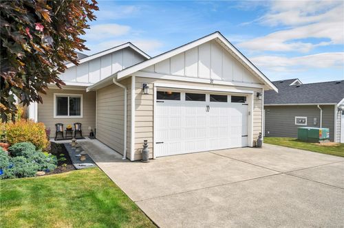 37-3647 Vermont Pl, Campbell River, BC, V9H0B9 | Card Image