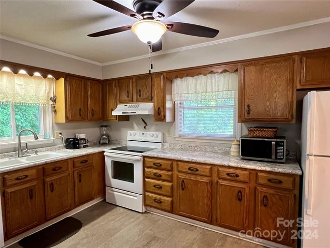 10 Rolling Ridge Way, Condo with 2 bedrooms, 2 bathrooms and null parking in Etowah NC | Image 4
