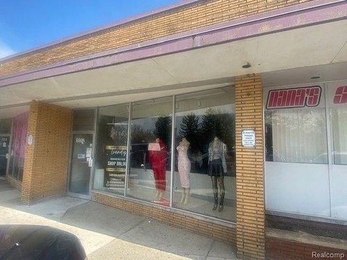 19558 Kelly Rd, Harper Woods, MI, 48225-1915 | Card Image