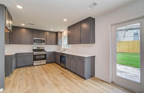 7510 Troulon Dr, Houston, TX, 77074-4230 | Card Image