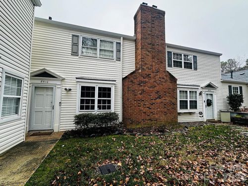 8510 Castle Pine Ct, Charlotte, NC, 28226-4693 | Card Image