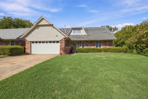 2412 W Fort Worth St, Broken Arrow, OK, 74012-3515 | Card Image