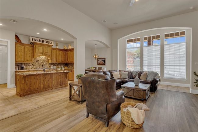 11562 Avondale Dr, House other with 3 bedrooms, 3 bathrooms and null parking in Frisco TX | Image 11