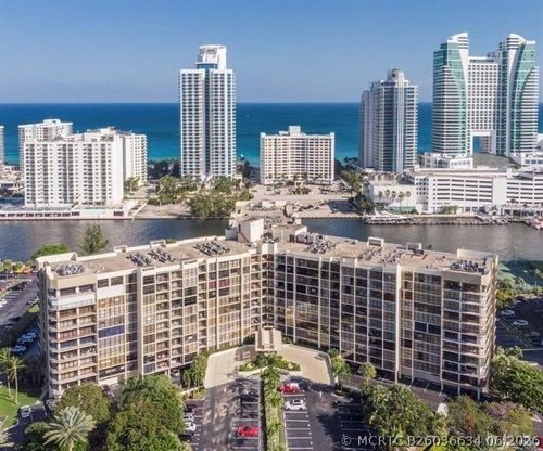 531-600 Parkview Dr, Hallandale Beach, FL, 33009-2972 | Card Image