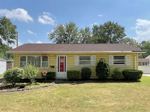 715 Cornell Ave, Elyria, OH, 44035-6621 | Card Image