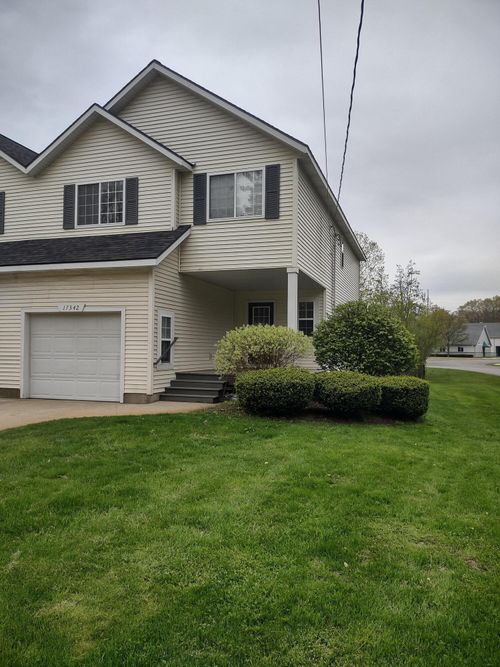 1-17342 Hazel St, Spring Lake, MI, 49456-1222 | Card Image