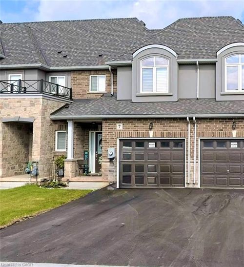 7 Pinot Cres, Stoney Creek, ON, L8E0J8 | Card Image