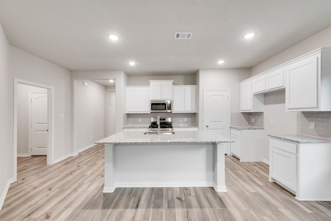 3527 Columbus St, House other with 4 bedrooms, 2 bathrooms and null parking in Gainesville TX | Image 11