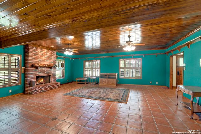 101 Ranch Rd, House other with 3 bedrooms, 3 bathrooms and null parking in Adkins TX | Image 16