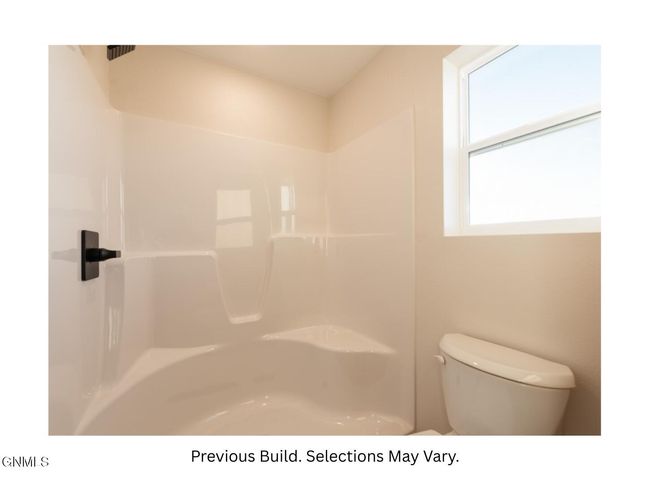 5511 Davies Drive, Townhouse with 2 bedrooms, 2 bathrooms and null parking in Bismarck ND | Image 25
