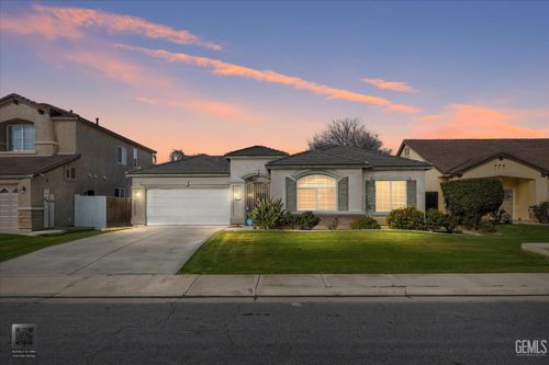 5023 Villa Bella Lane, Bakersfield, CA, 93311 | Card Image