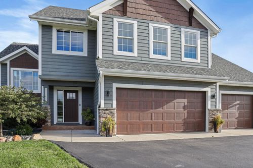 3299 Circle Bluff Trl, Faribault, MN, 55021-7259 | Card Image