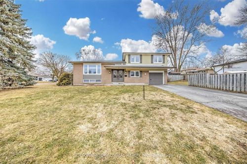 3 Hill Dr, Aurora, ON, L4G3A7 | Card Image