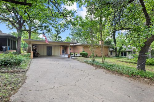 919 S French Ave, Denison, TX, 75020-5314 | Card Image