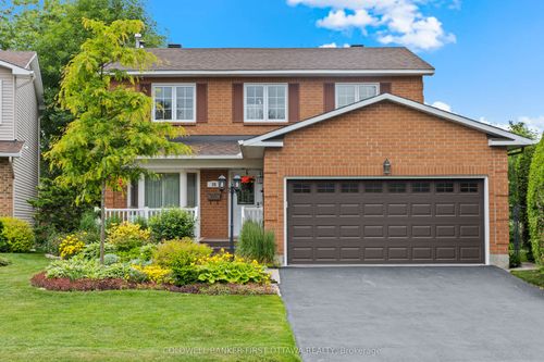 35 Dressler Drive, Kanata, ON, K2L3A6 | Card Image
