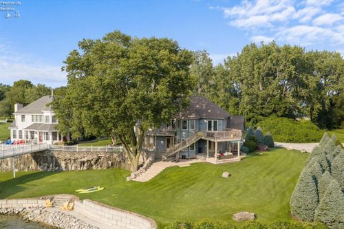 3646 S Confederate Drive, Marblehead, OH, 43440 | Card Image