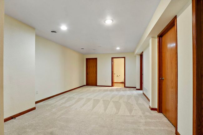 10063 64 Th Ave, House other with 6 bedrooms, 3 bathrooms and null parking in Pleasant Prairie WI | Image 17