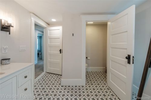 329 Saint Clair St, Romeo, MI, 48065-4664 | Card Image