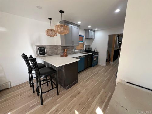 136 221st St, Laurelton, NY, 11413-2335 | Card Image