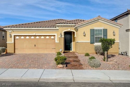 956 Soaring Moon Dr, Henderson, NV, 89015-5829 | Card Image