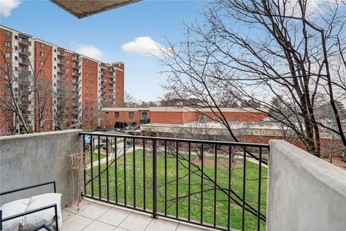 unit-b304-300 Johnson Ferry Rd Ne, Sandy Springs, GA, 30328-4145 | Card Image