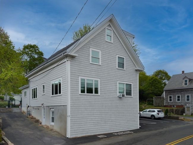 APT-3 - 74 E Main St, House other with 3 bedrooms, 3 bathrooms and 4 parking in Gloucester MA | Image 23