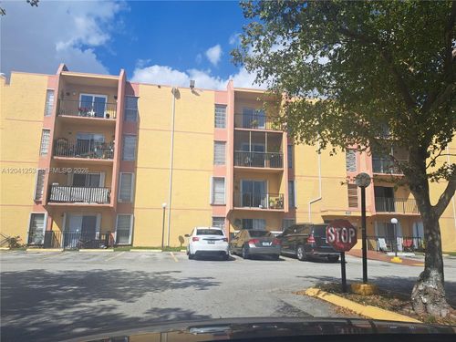 10712-4721 Nw 7th St, Miami, FL, 33126-2263 | Card Image