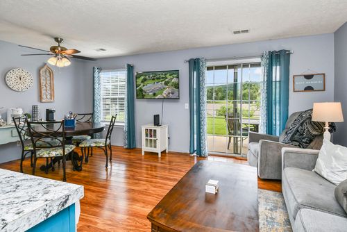3-12 Scenic Ct, Branson, MO, 65616-3785 | Card Image