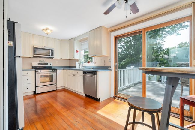 15 Hawks Nest Rd, House other with 3 bedrooms, 2 bathrooms and 3 parking in Old Lyme CT | Image 28