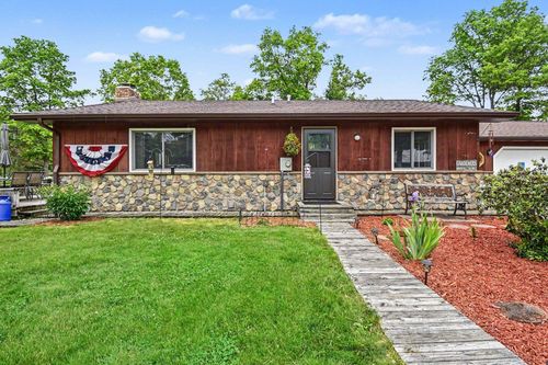 3304 Rabbit Track Trl, West Branch, MI, 48661-9451 | Card Image