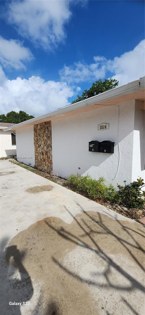 apt-2-1514 N Federal Hwy, Lake Worth, FL, 33460-1988 | Card Image