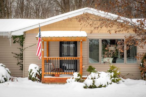 1037 W Marsh Rd, Sanford, MI, 48657-9320 | Card Image