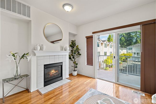 11-2 - 11864 Ne 162 Nd Ln, Townhouse with 2 bedrooms, 3 bathrooms and 2 parking in Bothell WA | Image 4