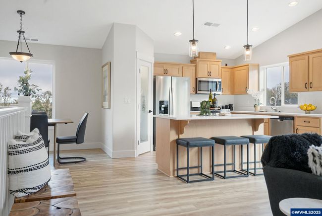 5666 Jeremy Valley Dr Se, House other with 5 bedrooms, 3 bathrooms and null parking in Salem OR | Image 6