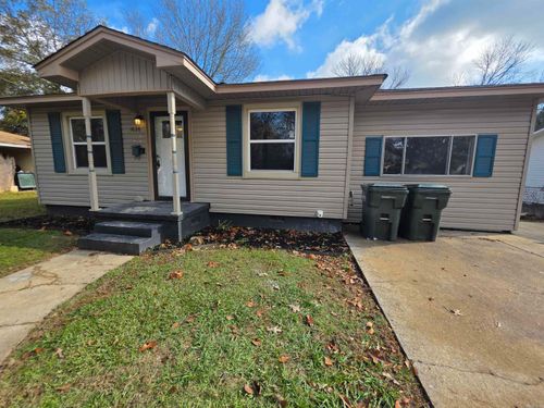 1626 Davis St, Conway, AR, 72032-3217 | Card Image