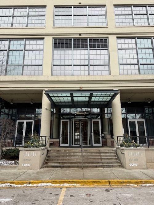 1063-900 N Kingsbury St, Chicago, IL, 60610-7450 | Card Image
