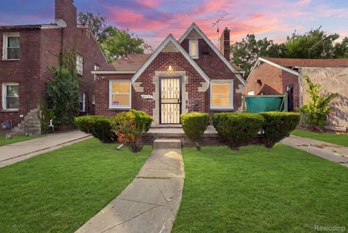 9733 Somerset Ave, Detroit, MI, 48224-2554 | Card Image