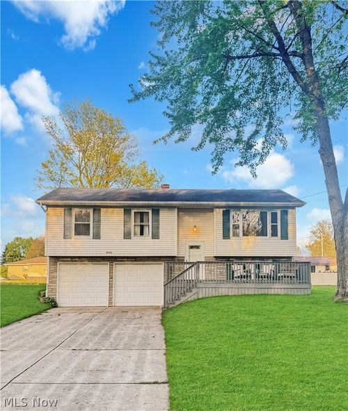 4762 Pine Trace St, Austintown, OH, 44515-4814 | Card Image