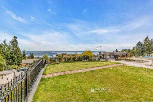 secondary-suite-1327 Chartwell Dr, West Vancouver, BC, V7S2R4 | Card Image