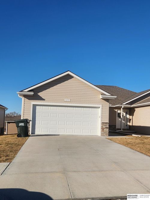1059 N 170th Ave, Omaha, NE, 68118-2910 | Card Image
