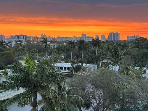 501-2633 Ne 14th Ave, Wilton Manors, FL, 33334-4387 | Card Image