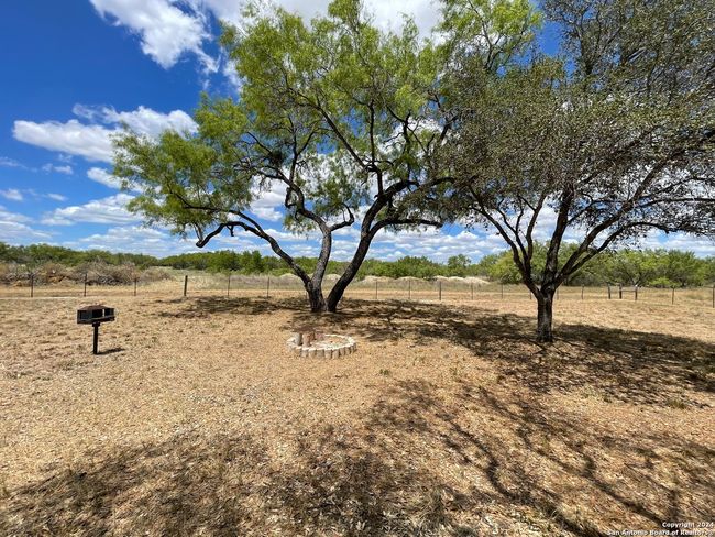 5515 E Fm 462, House other with 1 bedrooms, 1 bathrooms and null parking in Moore TX | Image 15
