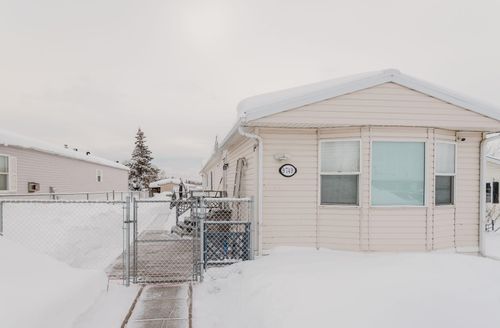9749 121 Ave, Grande Prairie, AB, T8V7J2 | Card Image