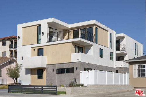 1432-1432 W 9th Street, San Pedro, CA, 90732 | Card Image