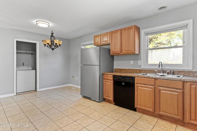 64 Sanders Dr, House other with 3 bedrooms, 2 bathrooms and null parking in Hubert NC | Image 10