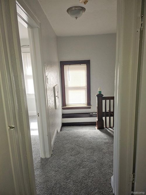 15888 Ohio St, Detroit, MI, 48238-1112 | Card Image