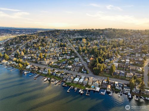 11027 84th Ave S, Seattle, WA, 98178-3304 | Card Image