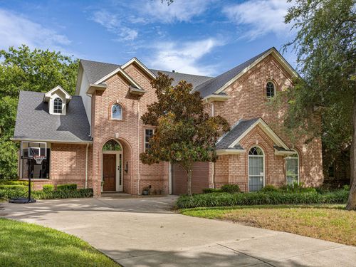 5832 Forest Bend Pl, Fort Worth, TX, 76112-1065 | Card Image