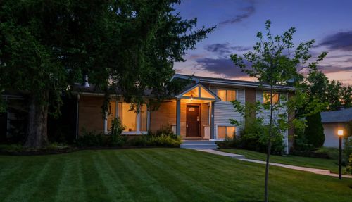 1534 Sequoia Ln, Darien, IL, 60561-4426 | Card Image