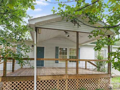 398 Staton Rd, Flat Rock, NC, 28731-9671 | Card Image